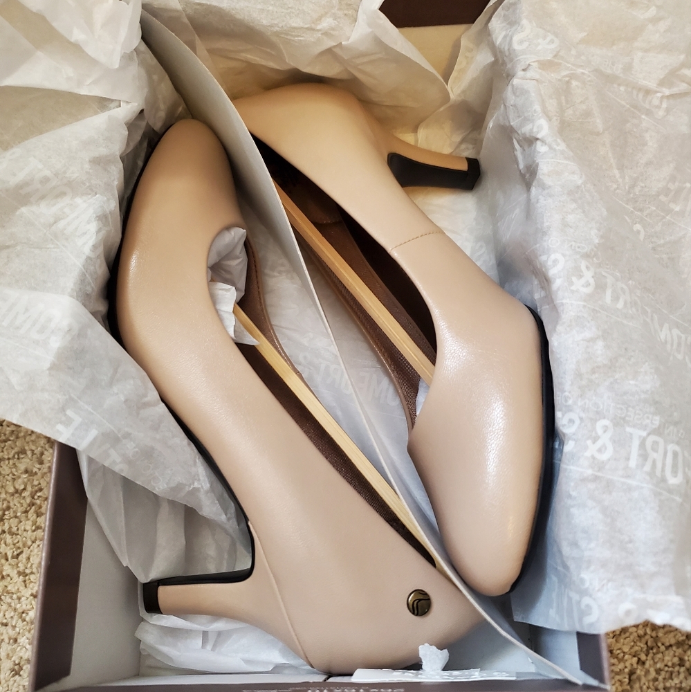 LifeStride Taupe Pumps, 6.5